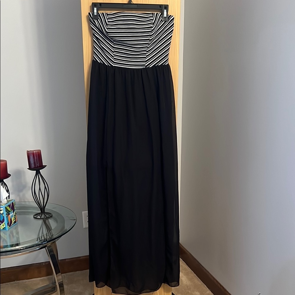 Speechless size medium dress